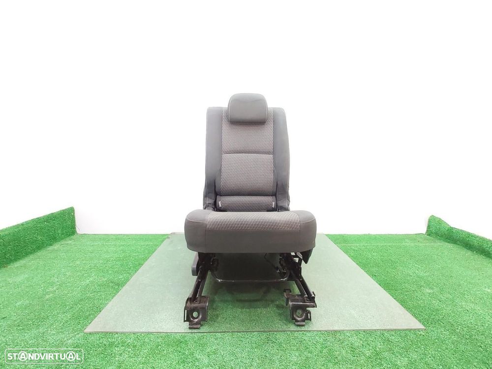 BANCOS TRASEIROS ESQUERDOS TOYOTA VERSO - 1