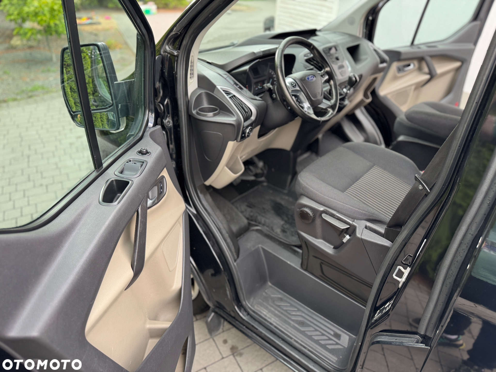 Ford Tranzit Custom - 5