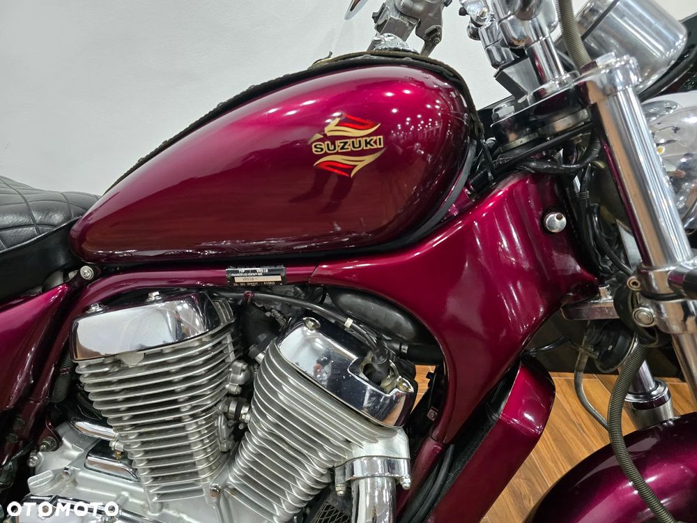 Suzuki Intruder - 26