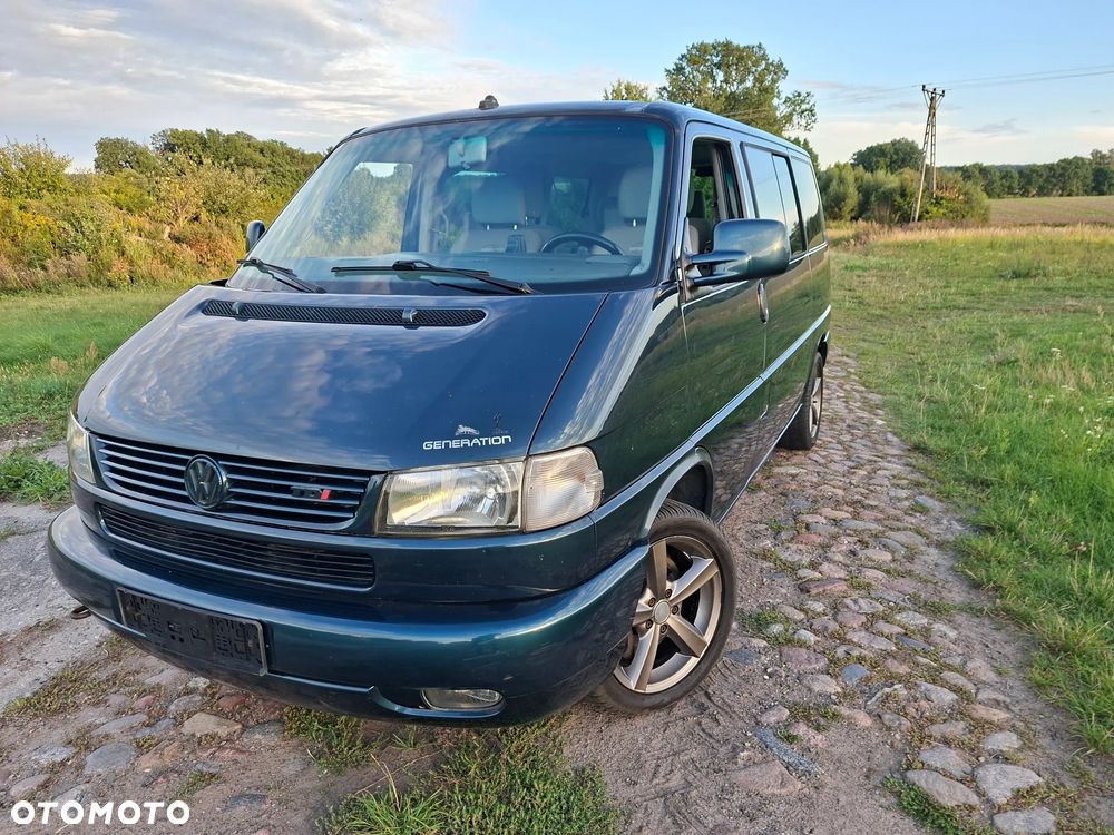 Volkswagen Multivan - 2