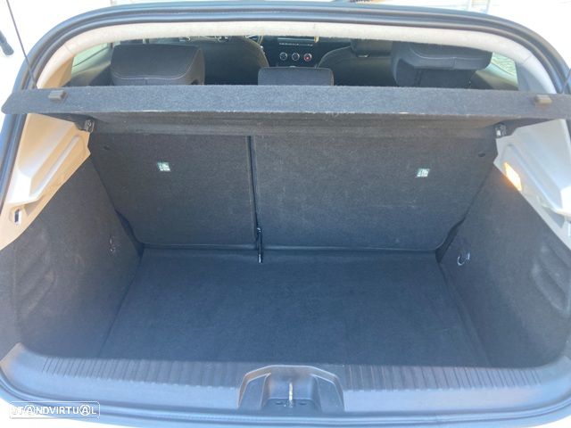 Renault Clio TCe 100 INTENS - 30