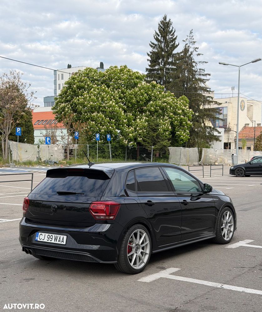 Volkswagen Polo 2.0 TSI DSG GTI - 2
