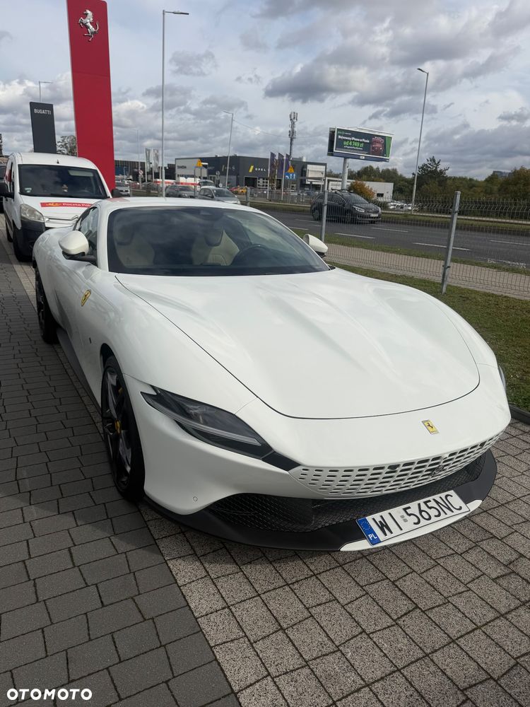 Ferrari Roma - 10