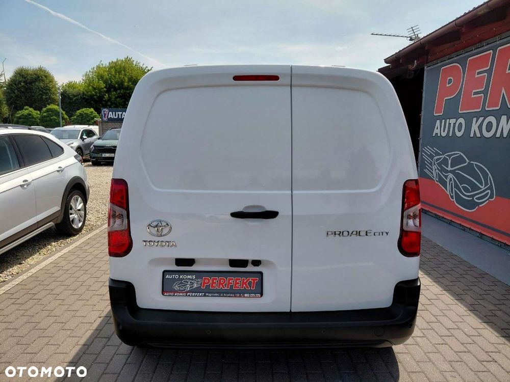 Toyota PROACE CITY - 7