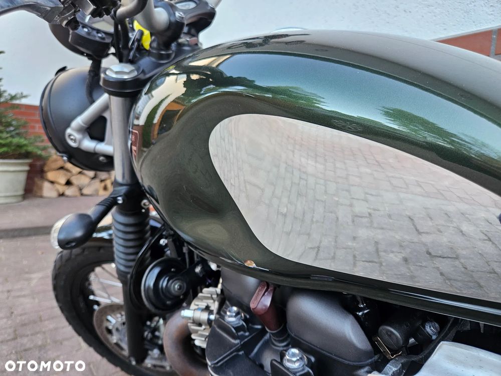 Triumph Scrambler - 6