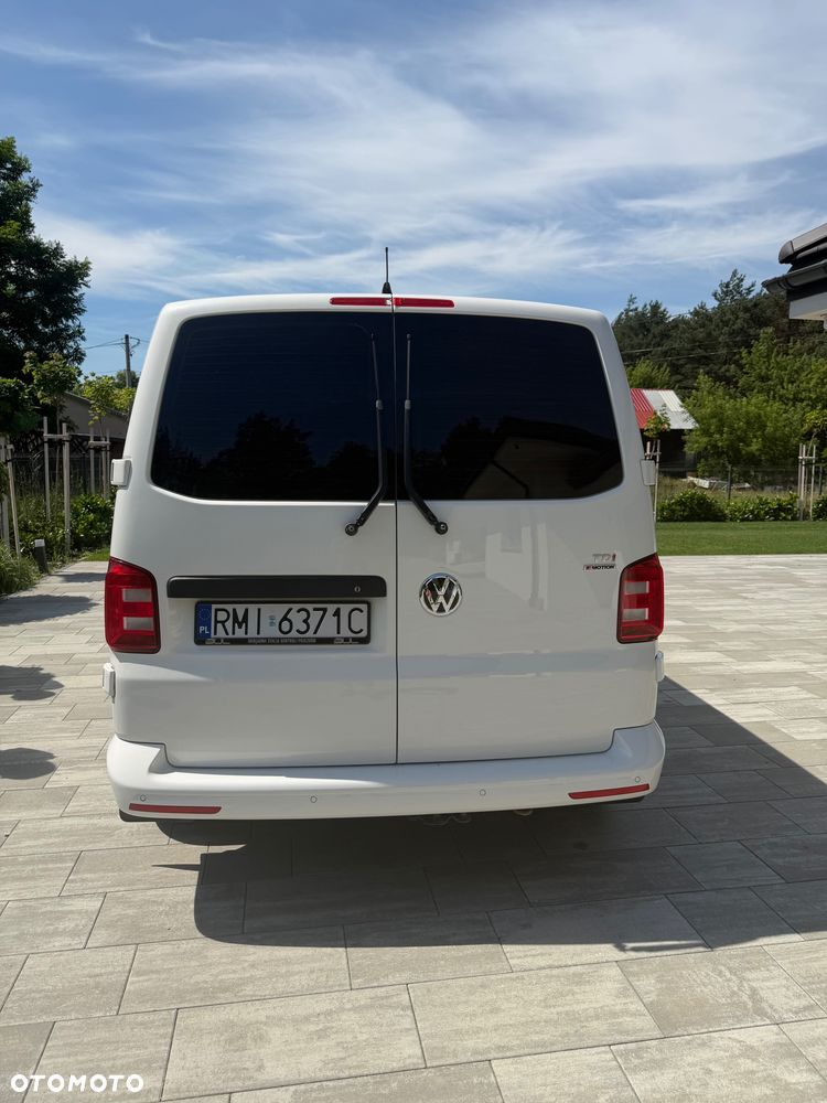 Volkswagen Caravelle - 3