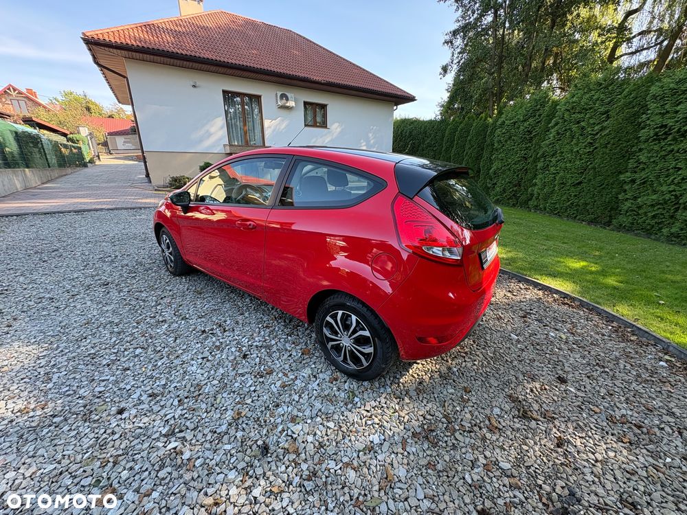 Ford Fiesta - 2