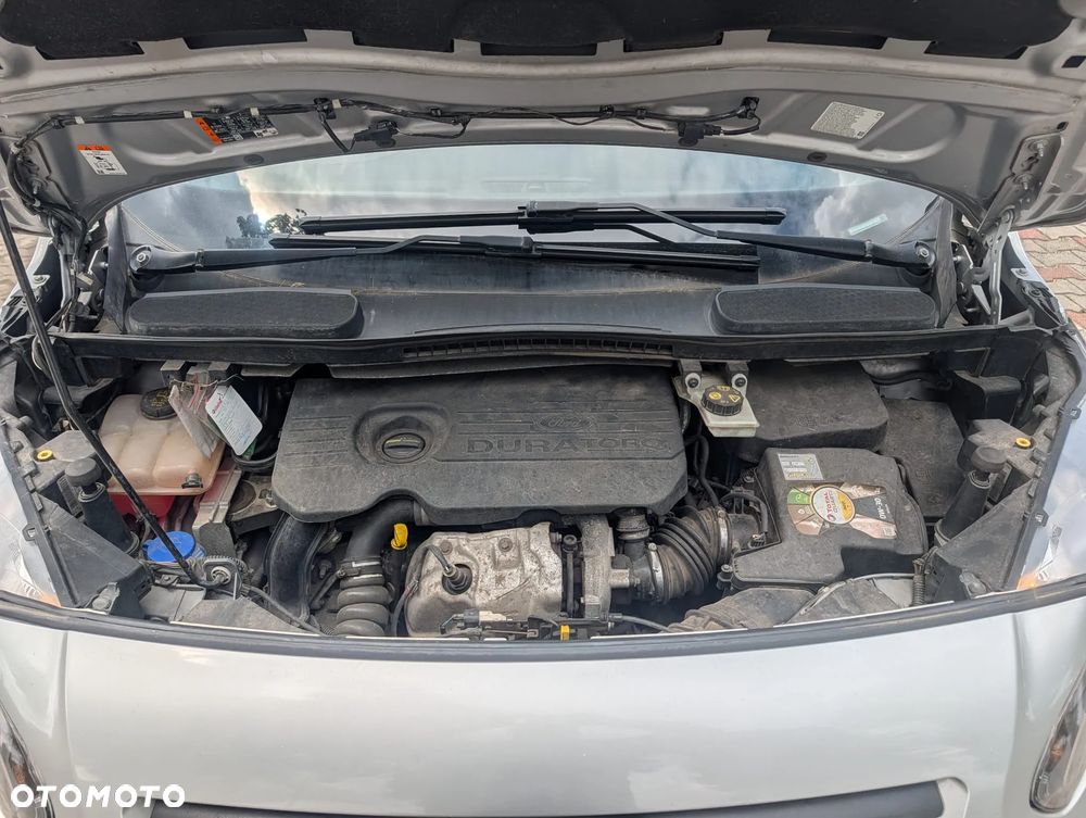 Ford Transit Connect - 11