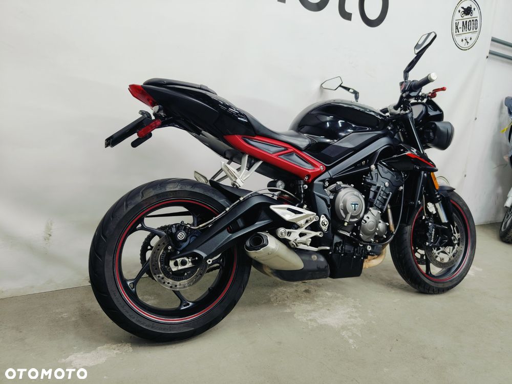 Triumph Street Triple - 10