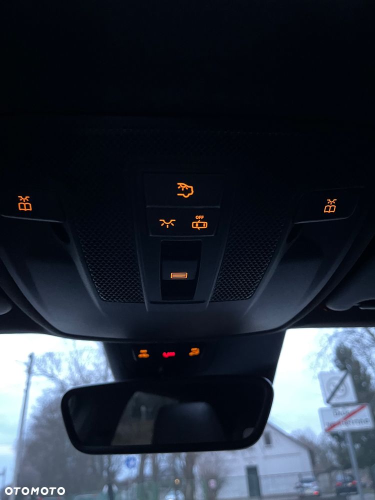 Mercedes-Benz CLA 250 AMG Line - 21