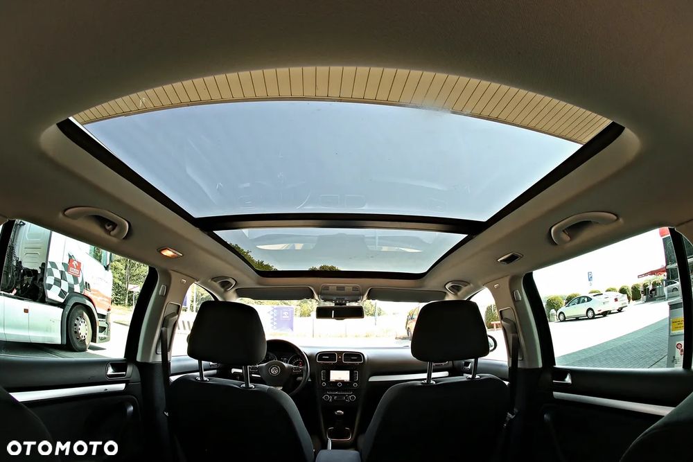 Volkswagen Golf 2.0 TDI Highline - 35