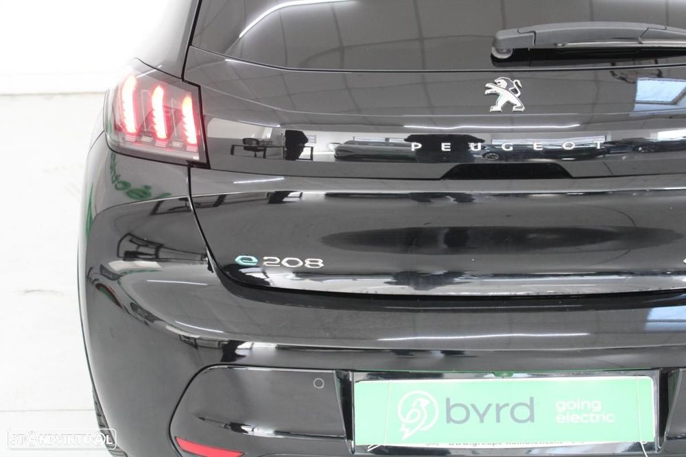Peugeot e-208 50 kWh GT Line - 6