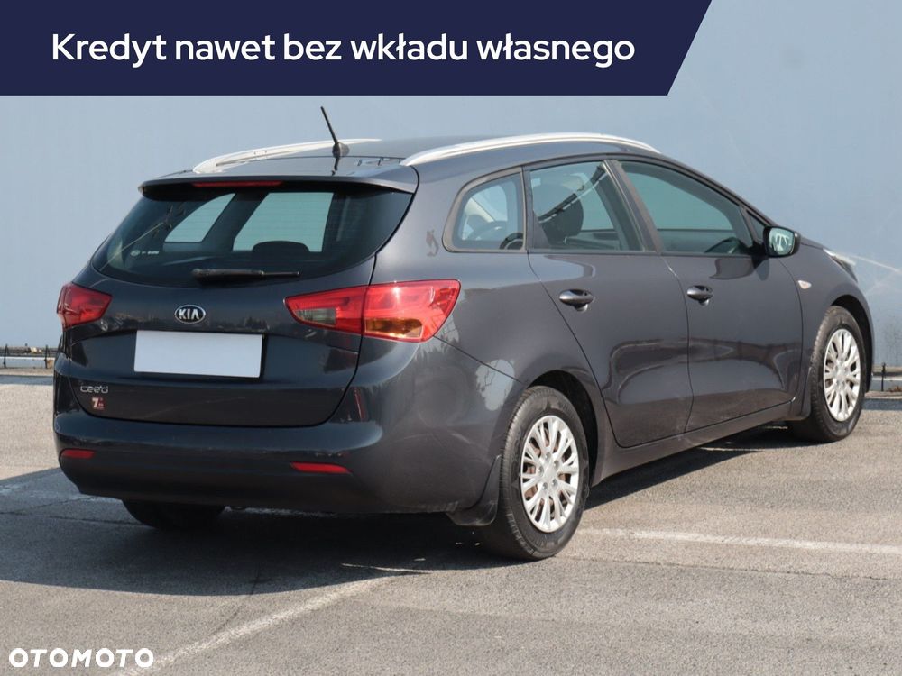 Kia Ceed - 7