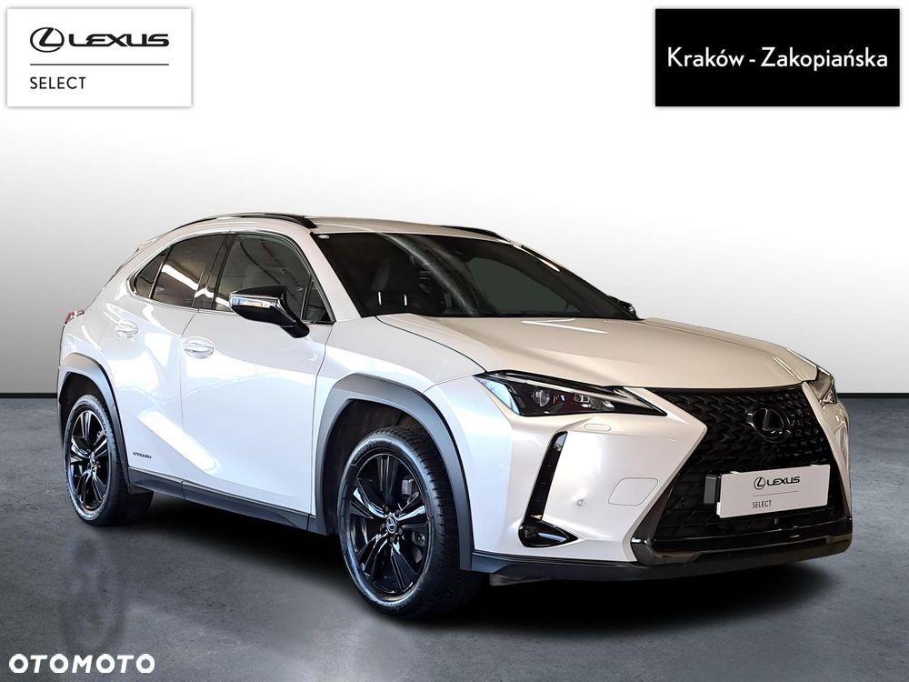 Lexus UX - 4
