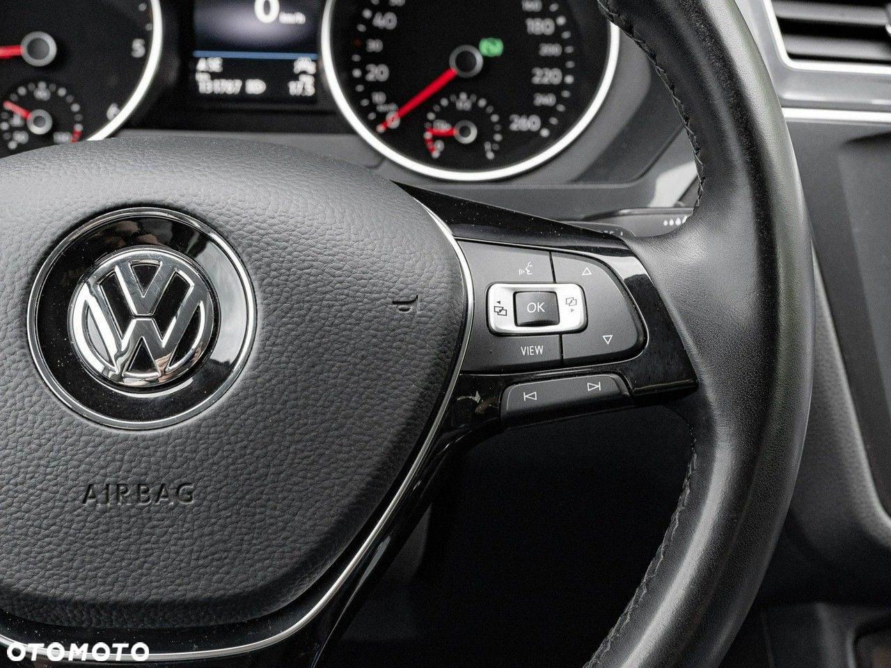 Volkswagen Tiguan Allspace 2.0 TDI 4Mot SCR Comfortline DSG 7os - 18
