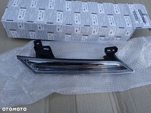 Nissan MURANO Z51 ODBLASK PRAWY LAMPA ATRAPA