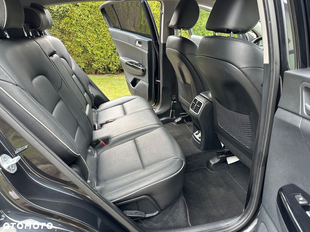 Kia Sportage 1.6 GDI 2WD Black Edition - 30