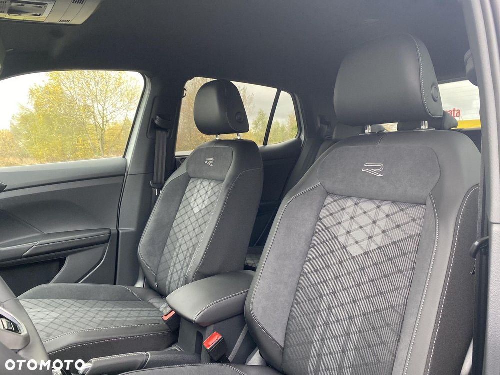 Volkswagen T-Cross - 11