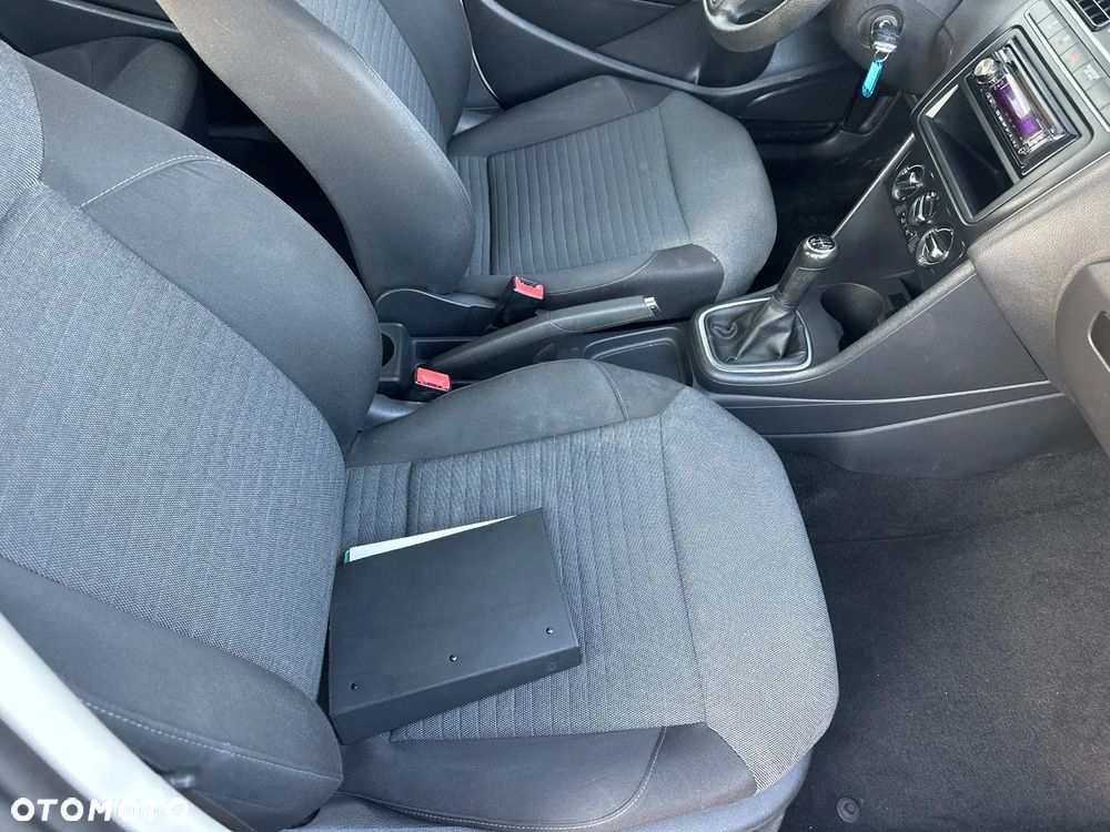 Volkswagen Polo 1.4 Comfortline - 11