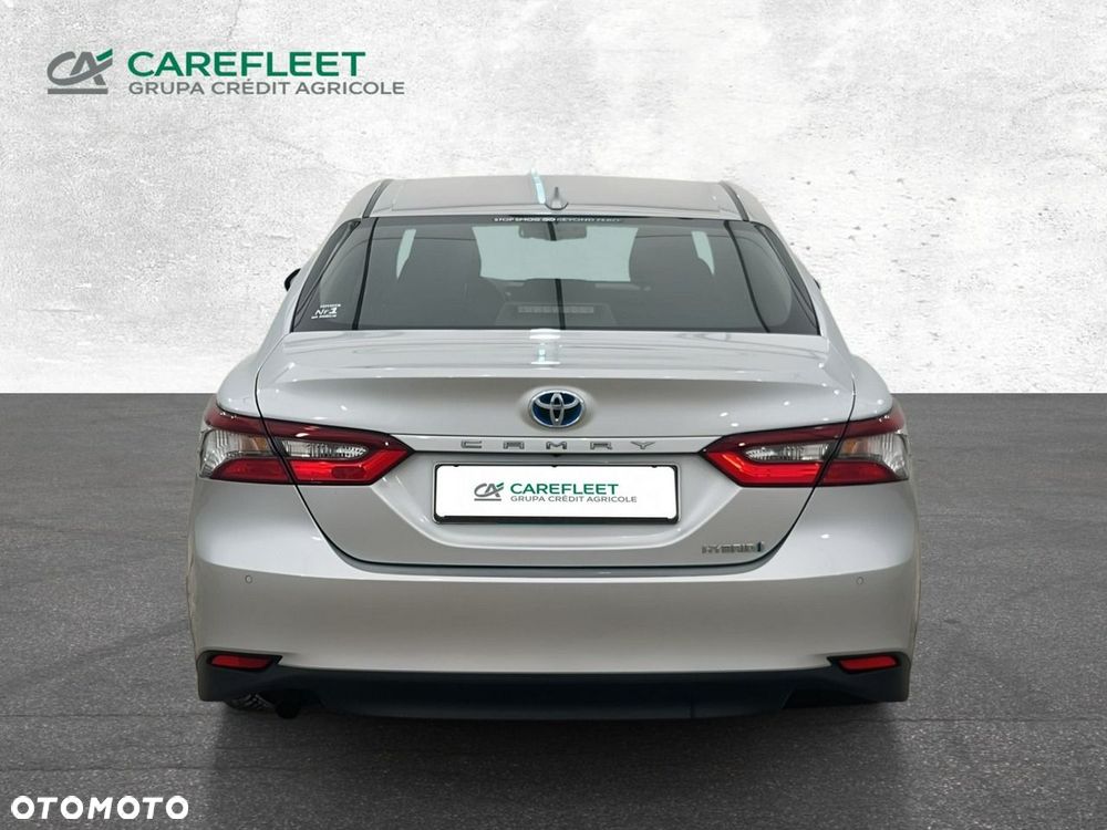 Toyota Camry - 6