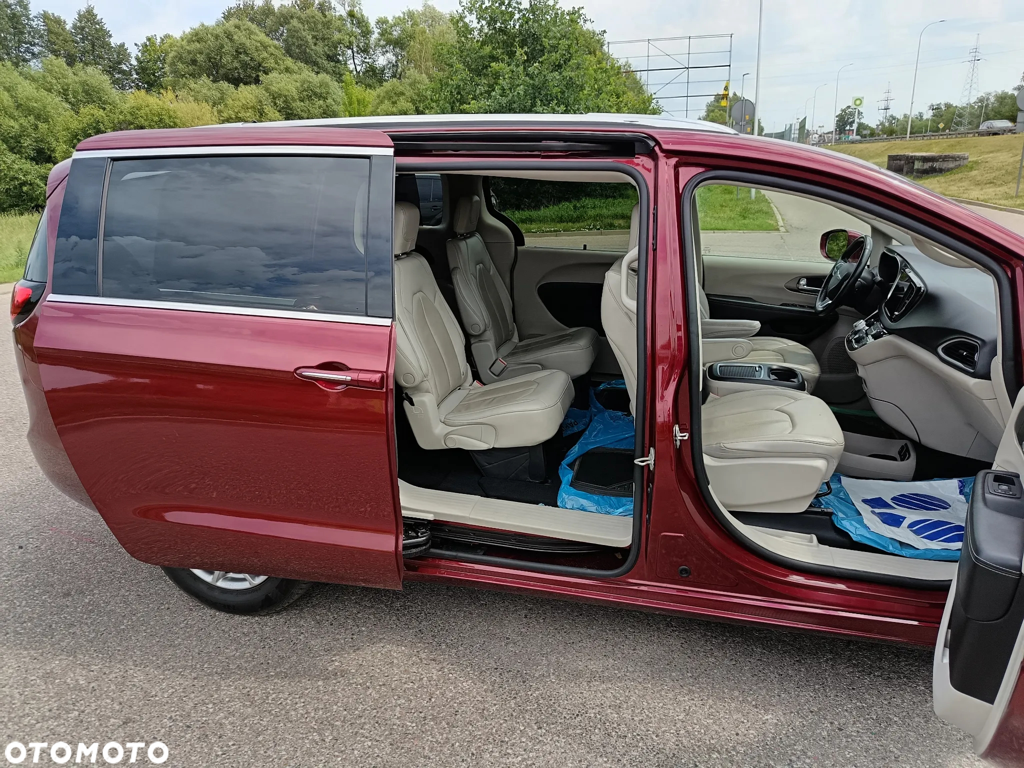 Chrysler Pacifica - 15
