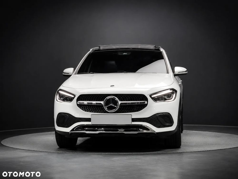 Mercedes-Benz GLA 220 4Matic 8G-DCT Edition Progressive Line - 3