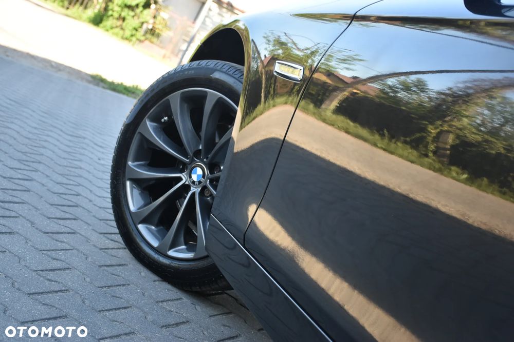 BMW Seria 5 518d Luxury Line - 37