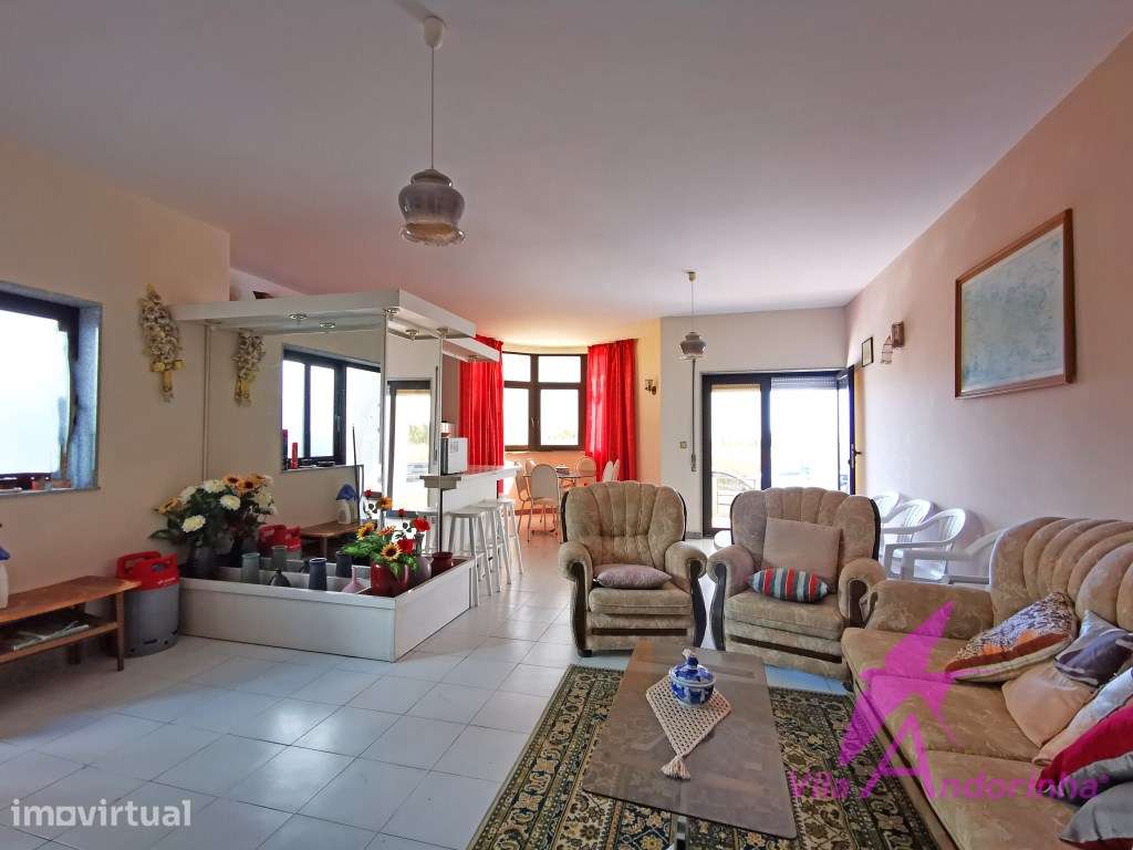 Apartamento T1 Mobilado a 2 Minutos da Praia da Amorosa - Grande imagem: 3/15
