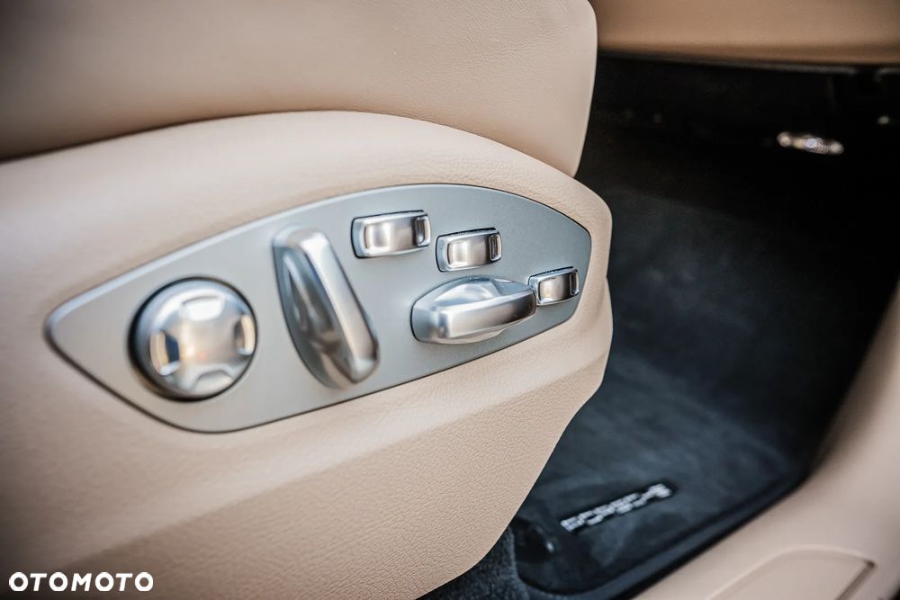 Porsche Macan Standard - 18