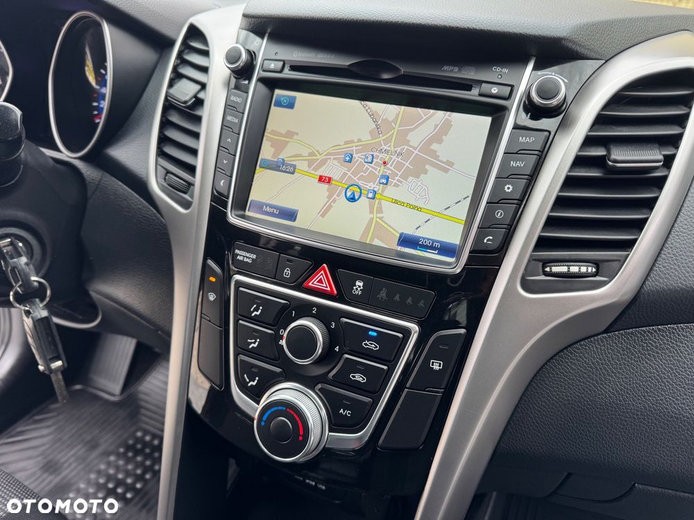 Hyundai i30 1.4 Fifa World Cup Edition - 31