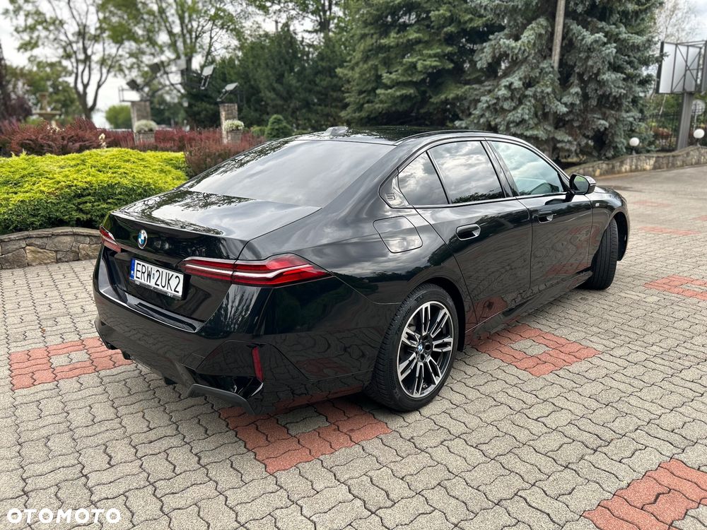 BMW Seria 5 520i M Sport Edition - 6