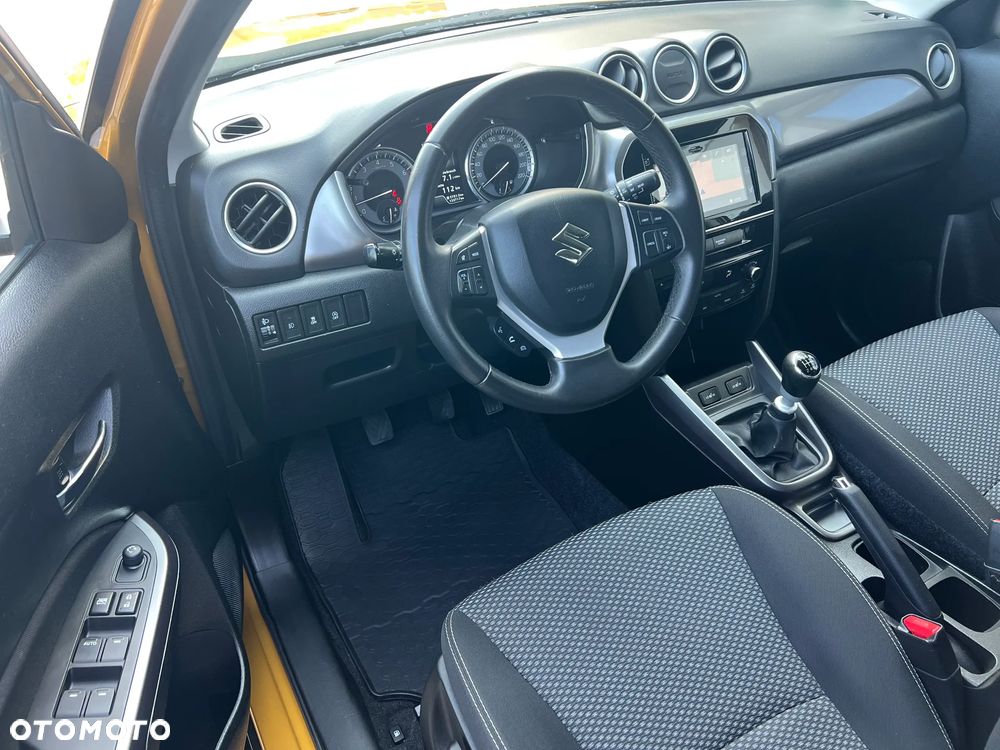Suzuki Vitara 1.4 Boosterjet Premium 2WD - 26