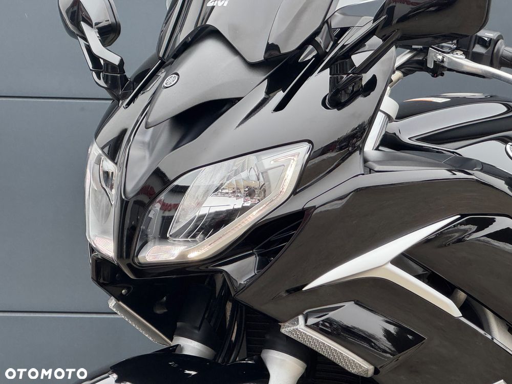Yamaha FJR - 23