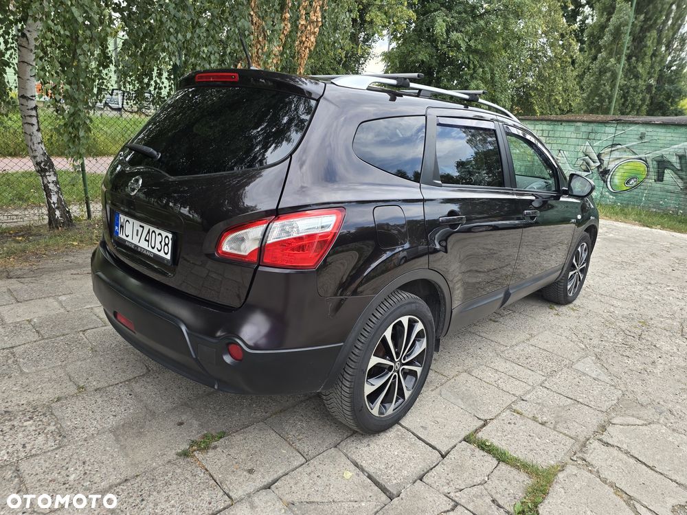Nissan Qashqai+2