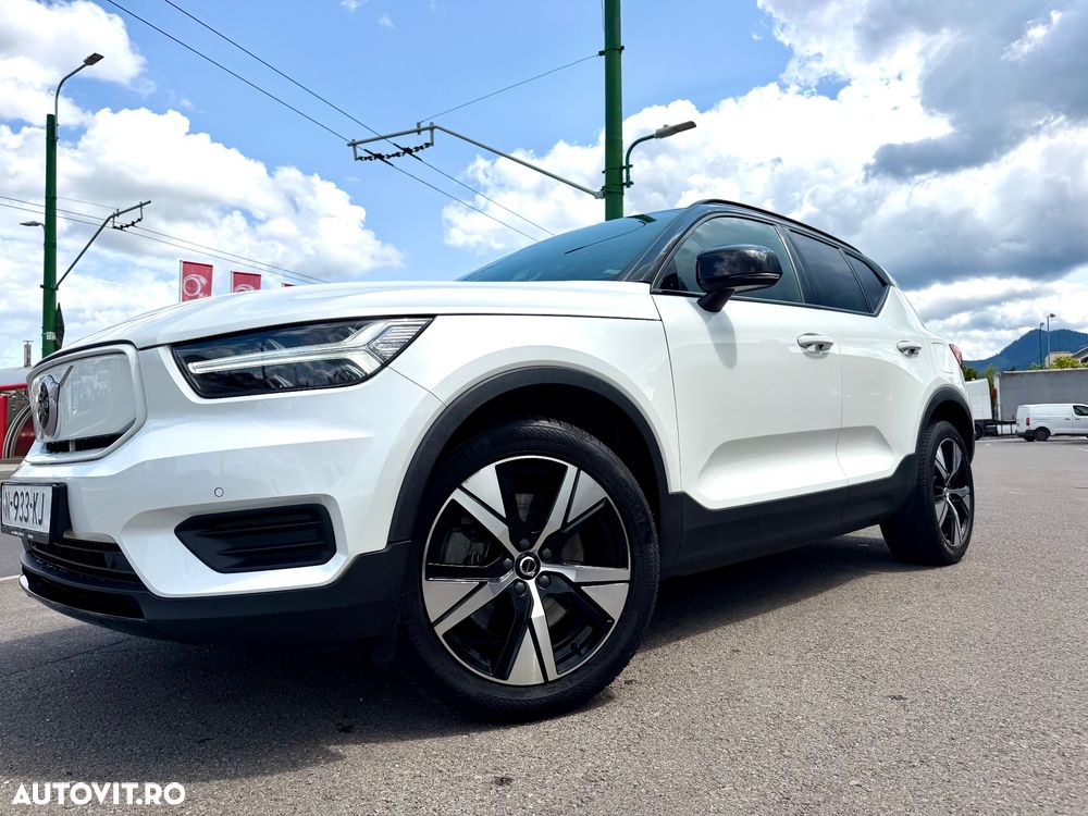 Volvo XC 40 Recharge Twin Motor AWD Plus - 1
