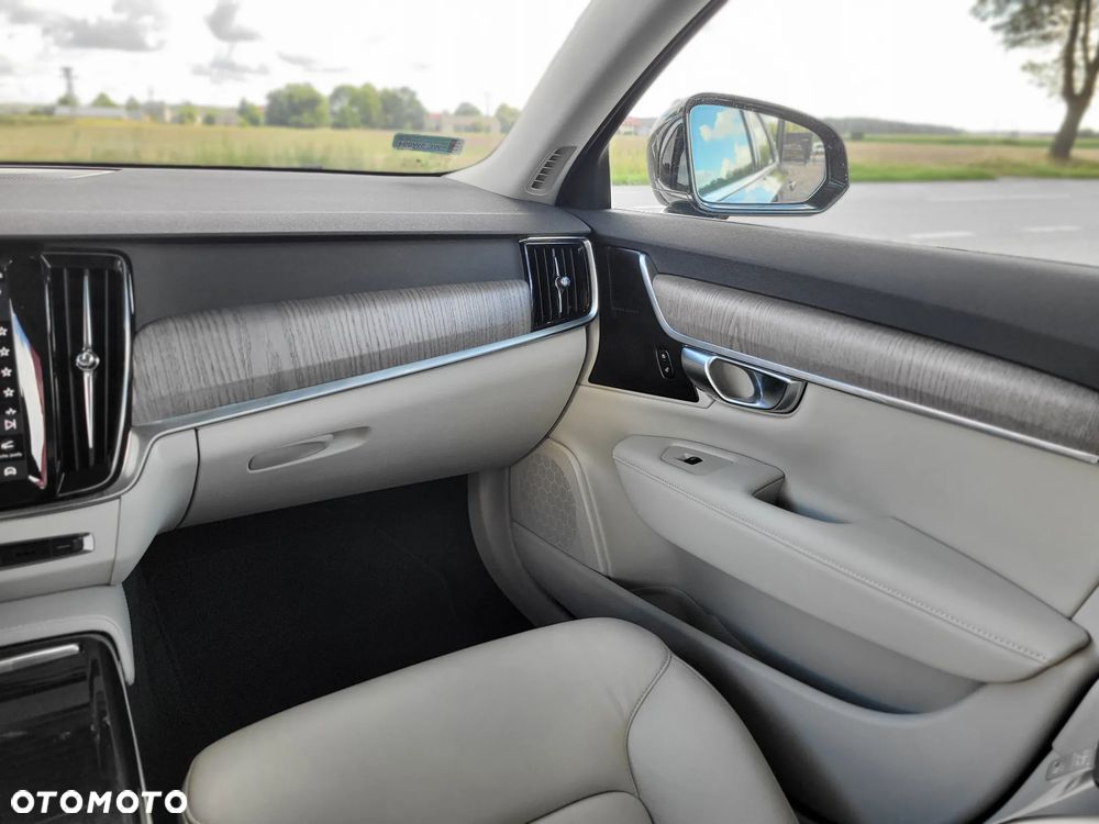 Volvo V90 - 16