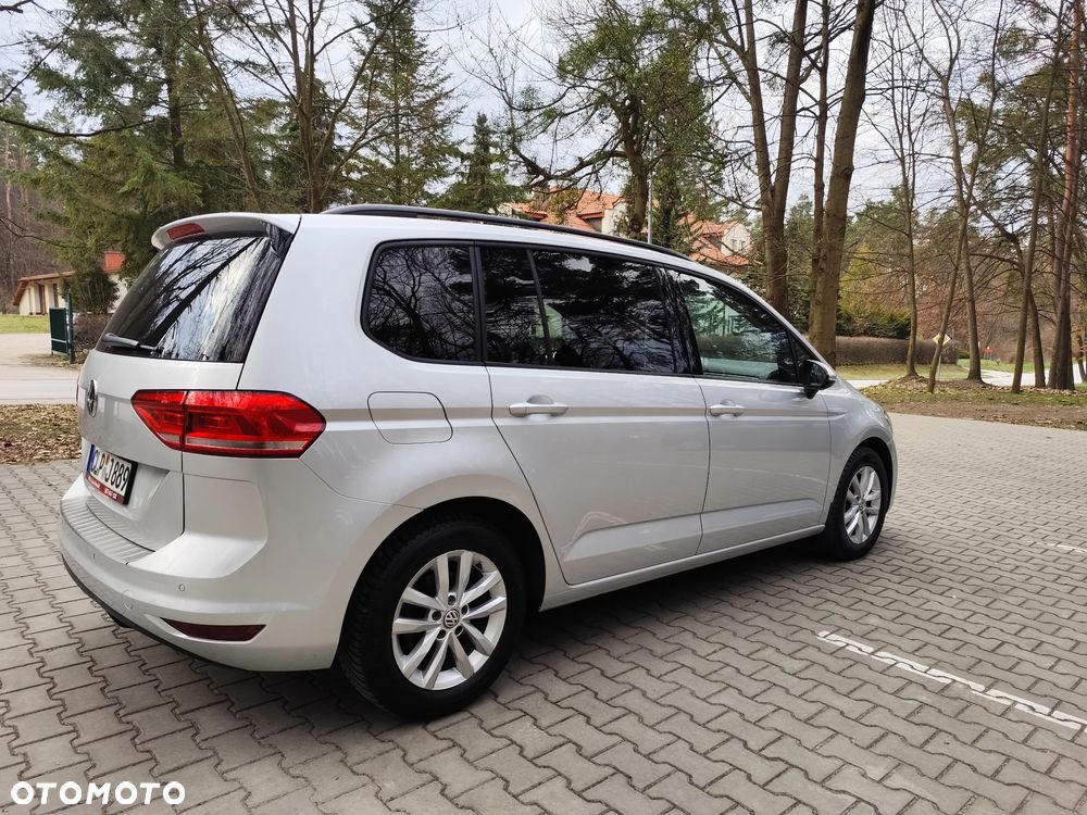 Volkswagen Touran 2.0 TDI SCR DSG Highline - 12