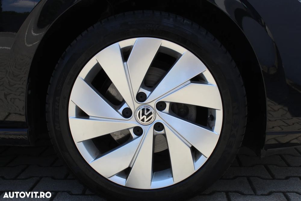 Volkswagen Golf 1.5 TSI ACT Style - 32