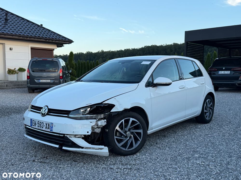 Volkswagen Golf 1.0 TSI OPF DSG Comfortline - 2