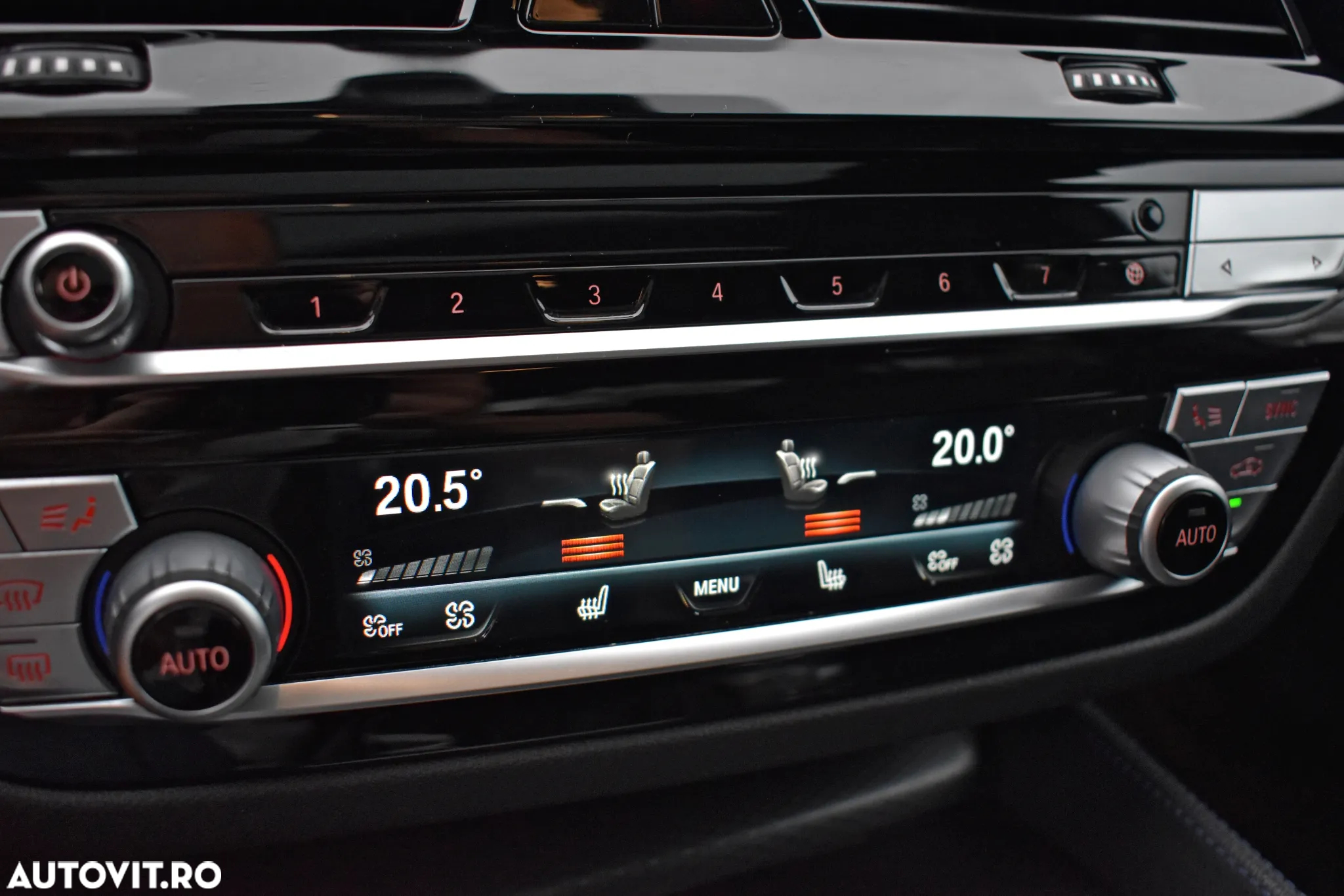 BMW Seria 5 540i xDrive AT MHEV - 19