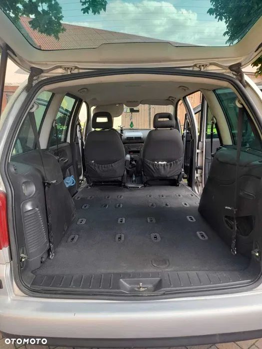 Volkswagen Sharan 1.9 TDI Basis - 3