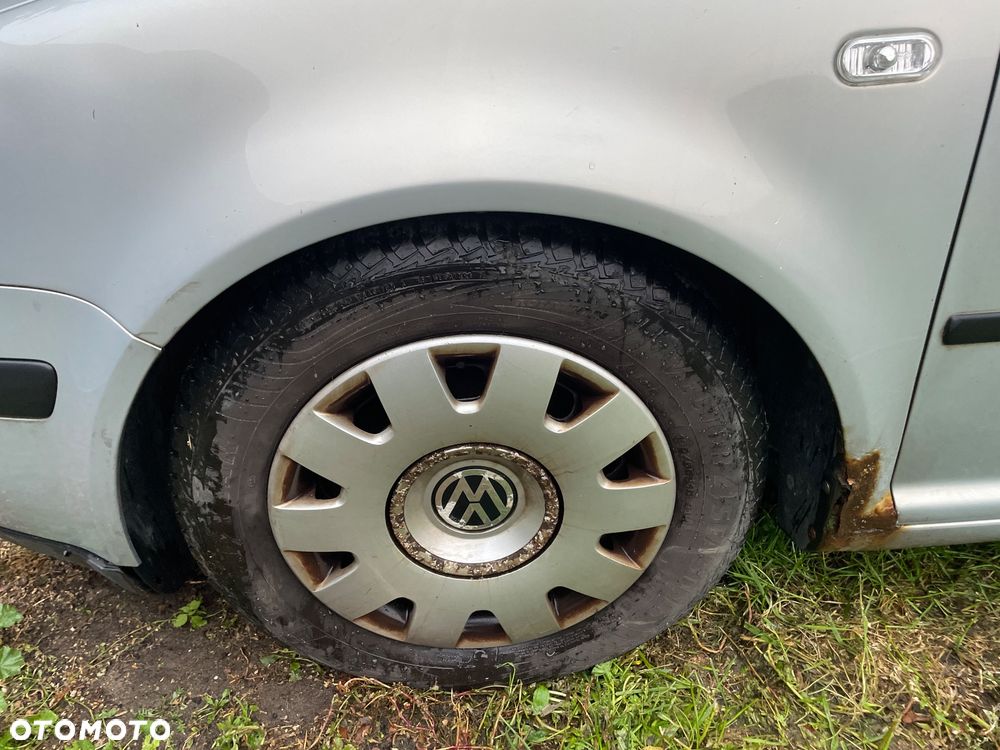 Volkswagen Golf - 8