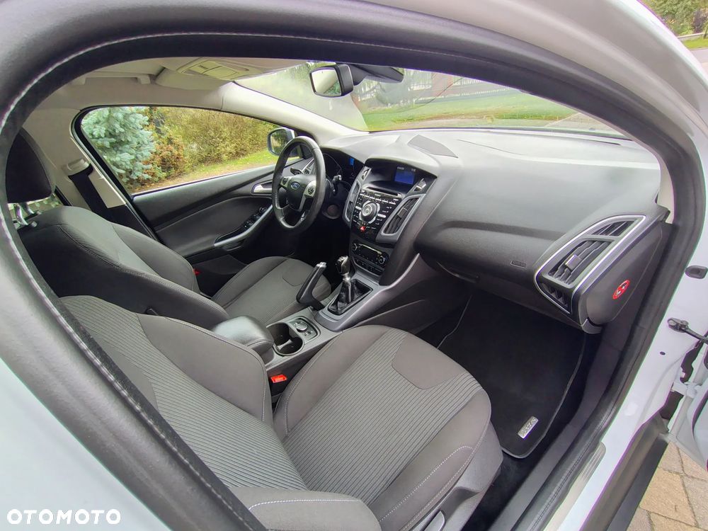 Ford Focus 1.6 EcoBoost Titanium - 9