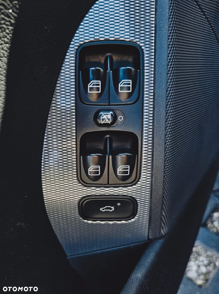 Mercedes-Benz CLK - 3