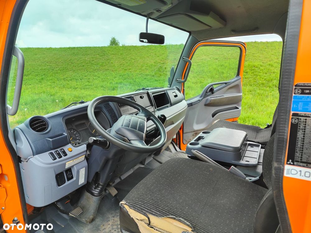 Mitsubishi Fuso Canter - 8
