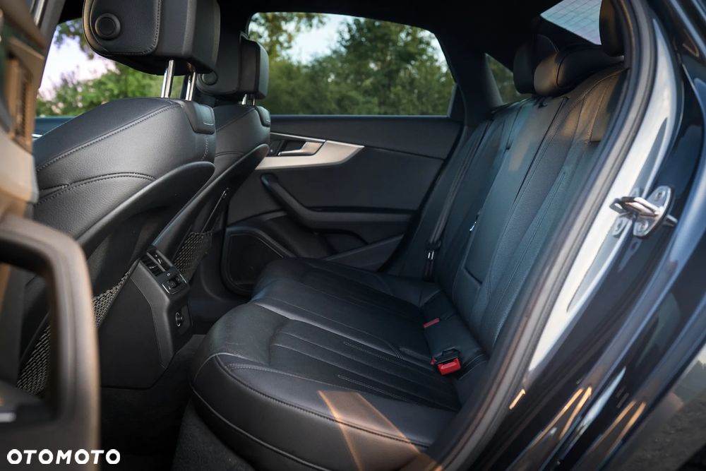 Audi A4 Limousine 2.0 TFSI Sport S tronic - 21