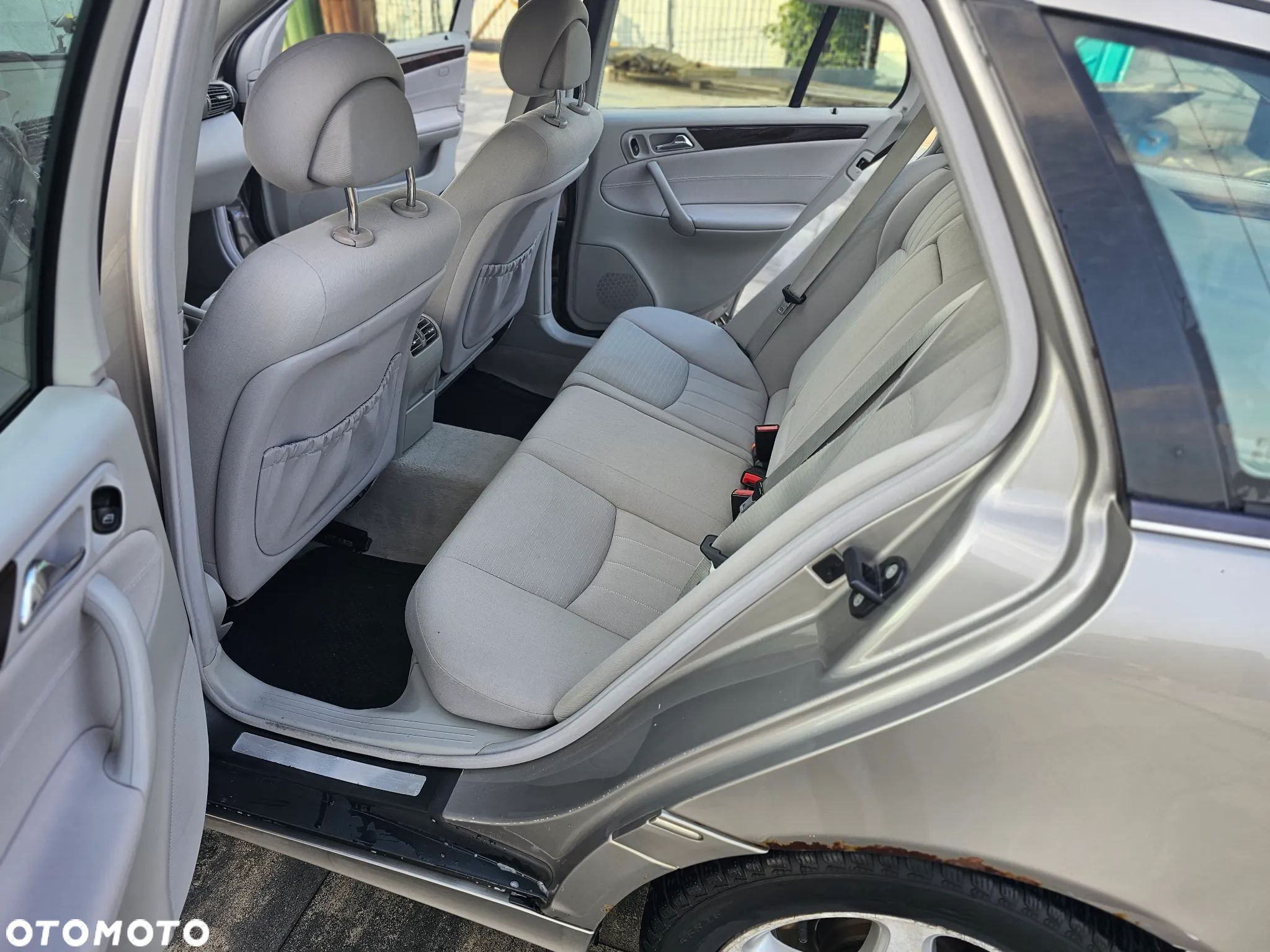 Mercedes-Benz Klasa C 270 T CDI Elegance - 5