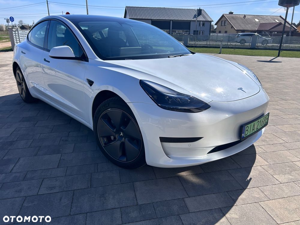 Tesla Model 3 - 6