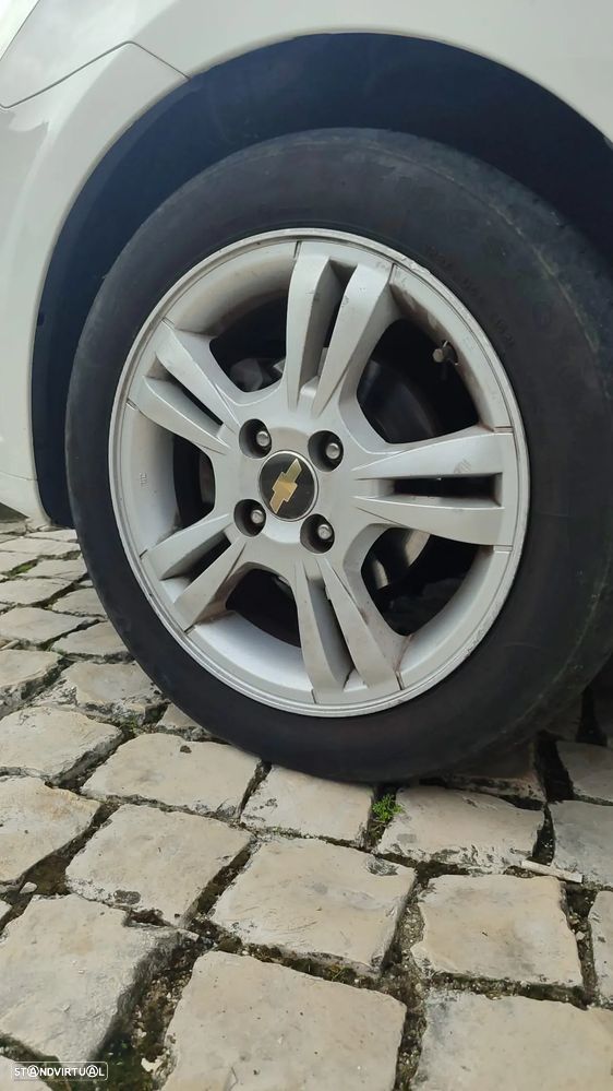 Chevrolet Aveo 1.2 L - 28