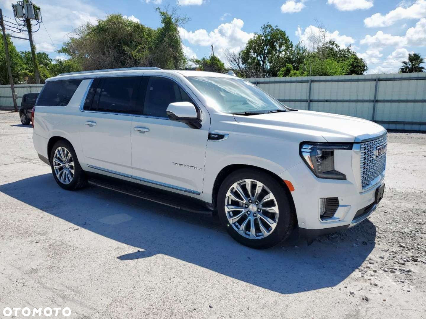 GMC Yukon - 5